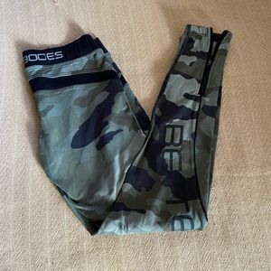 Better Bodies Camouflage Leggings